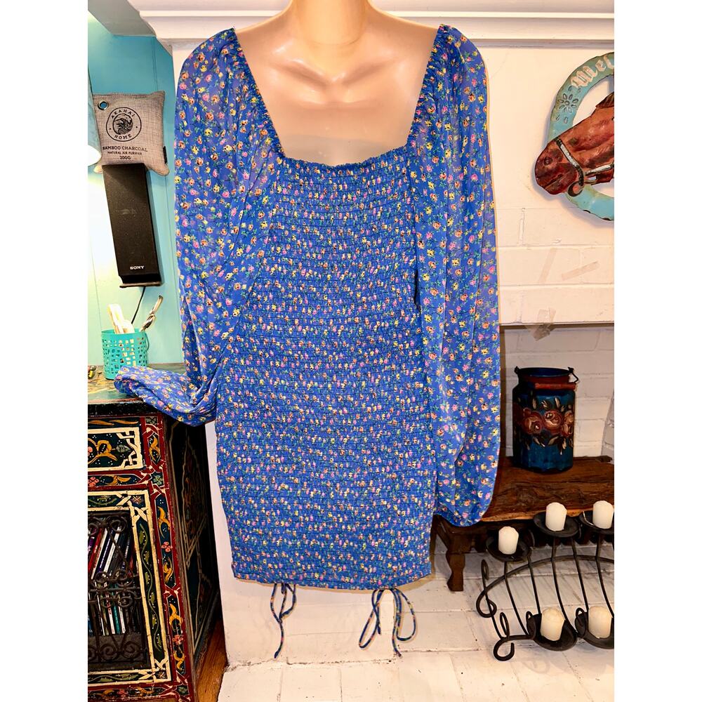 MABLE RUCHED FLORAL BODYCON DRESS S - Picture 3 of 9